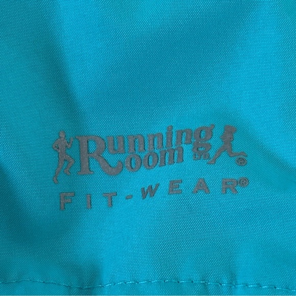 Running Room Jacket - Size Small - Picture 3 of 14